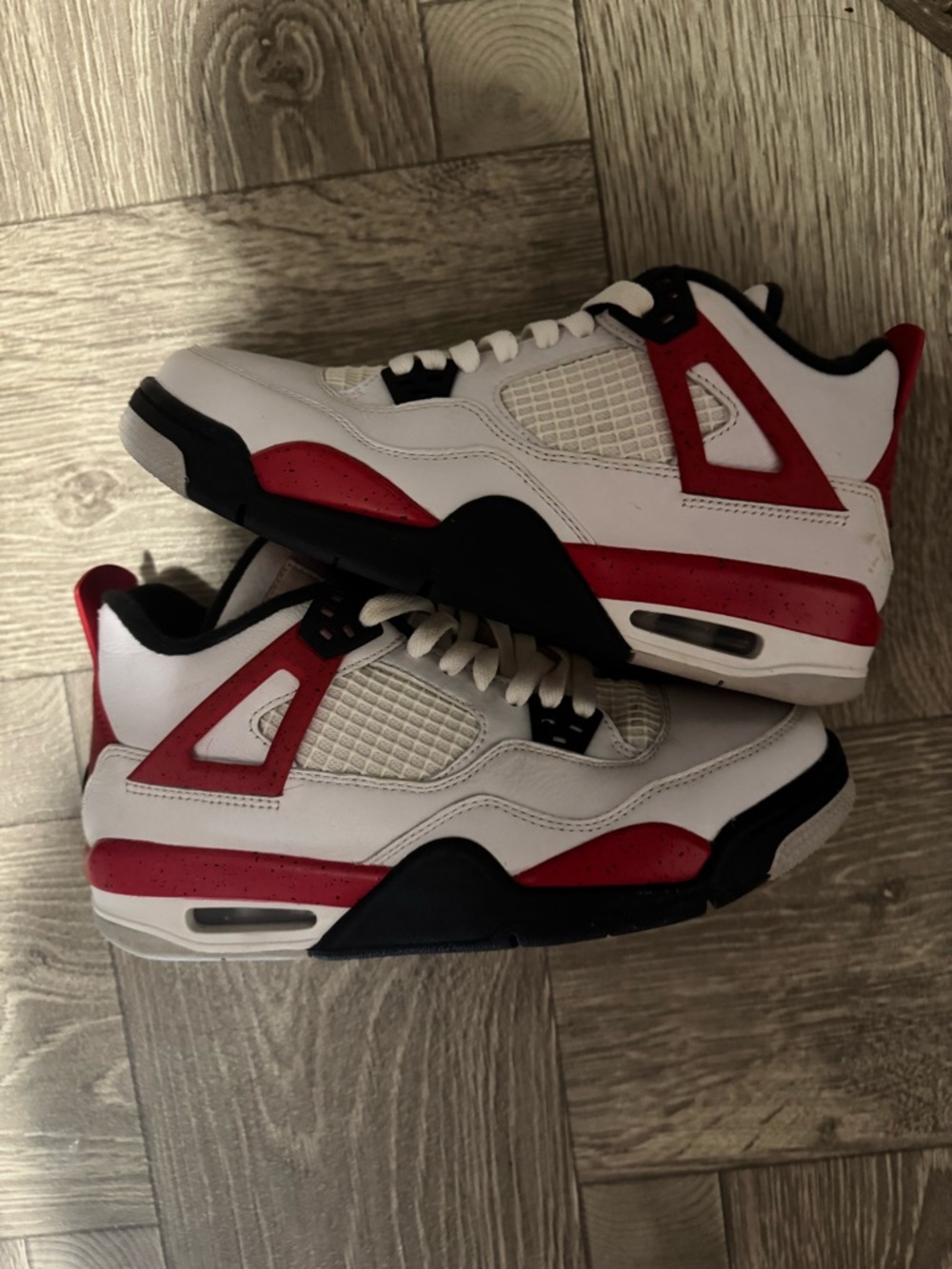 Jordan Men's White, Red & Black Retro Basketball Sneakers